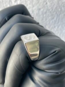 Anel cifrão anel cifrão